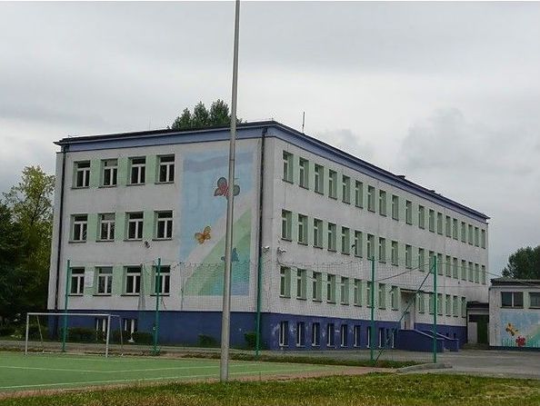 Szkoła Tysiąclatka w Czeladzi- zdjęcie